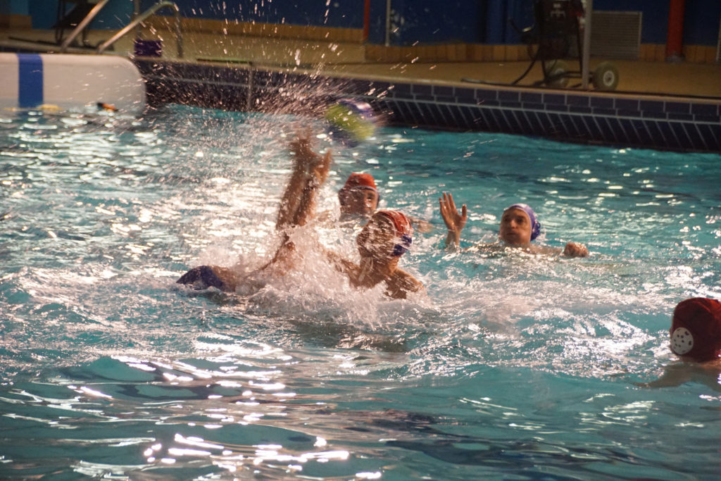 Match de water-polo à la piscine Roger Le Gall
